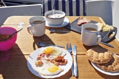 Hafenfrühstück in Visby
